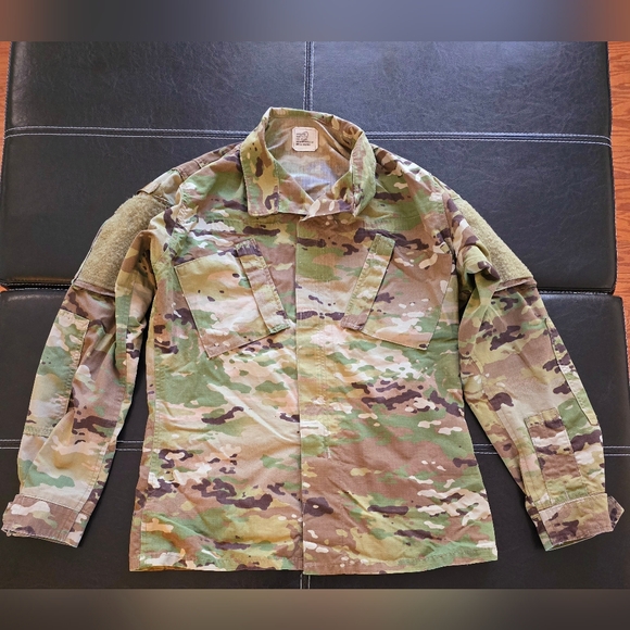 U.S. Army OCP ACU Coat (Medium Long) - Picture 2 of 8
